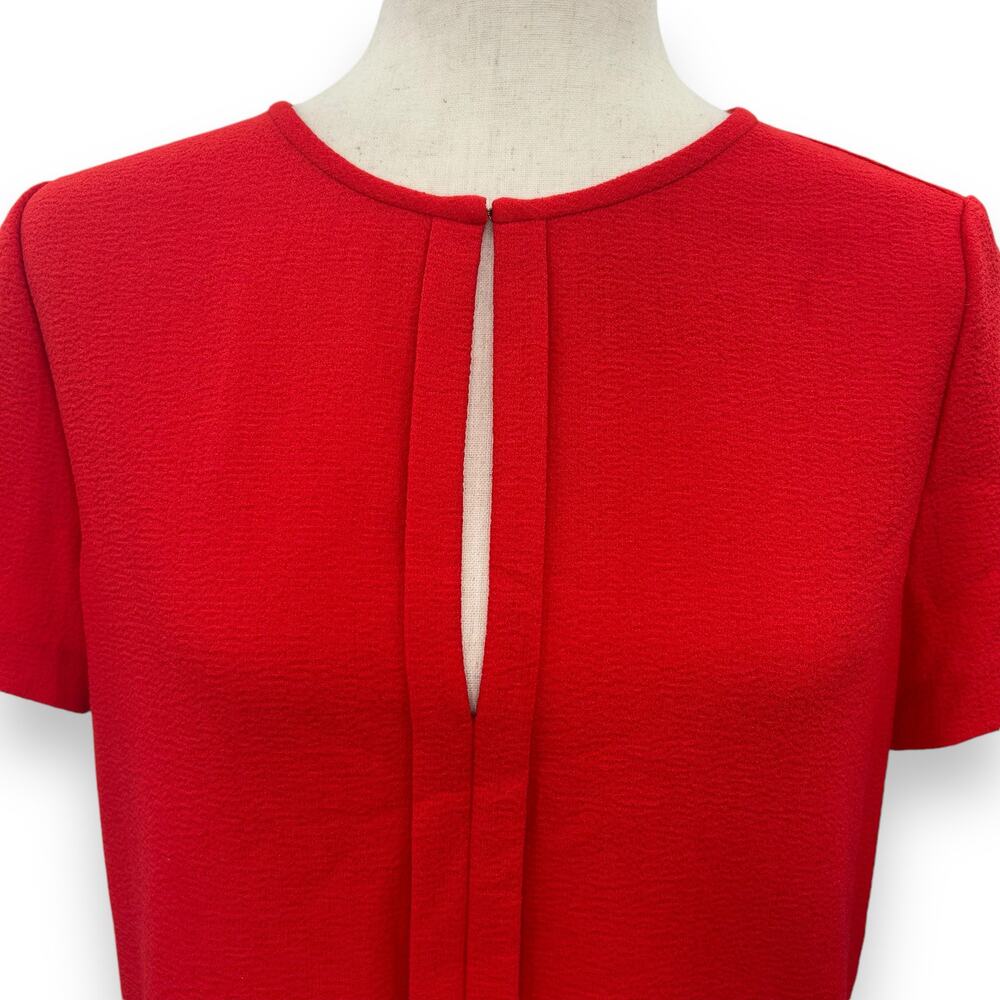 Tory Burch Red Crepe Keyhole Blouse Size 6 Short Sleeve Textured Office Work Top - Picture 5 of 12